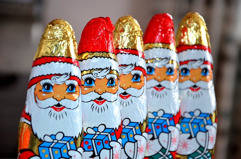 Novelty Toppers